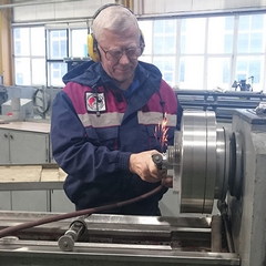 Since December 1983, Vladimir Kulakov, a Grade 5 lathe operator in the ESP repair and testing workshop, has been working at our production site.
