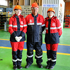 The Saklakov family labor dynasty at the Pokachi Service Center with a combined work experience of more than 70 years.